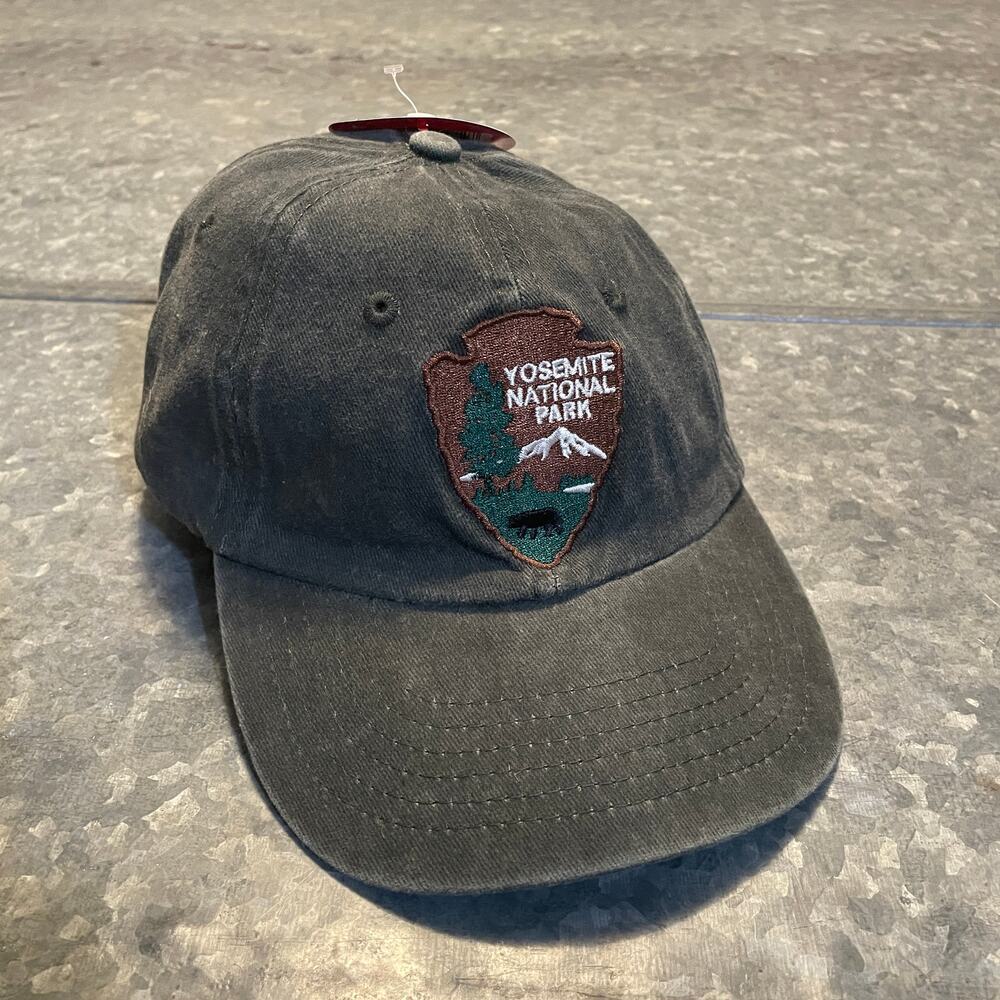 NWT Yosemite National Park Embroidered Patch Cotton Womens Hat Gray Vintage Y2K